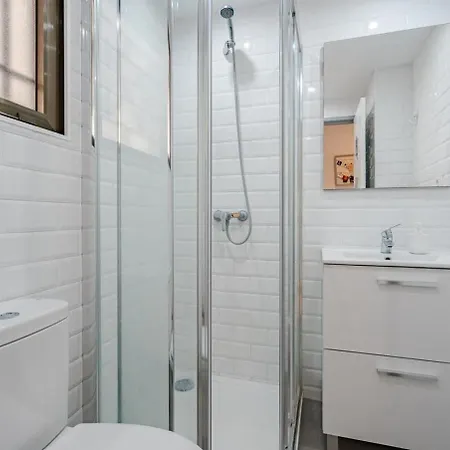 2 Bed With Pool View Castle Harbour C202