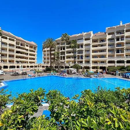 2 Bed With Pool View Castle Harbour C202