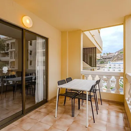 2 Bed With Pool View Castle Harbour C202 ロスクリスティアーノス